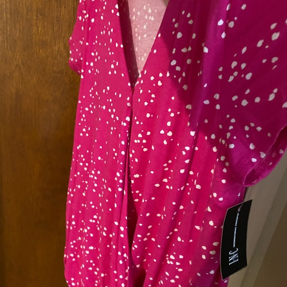 INC Women’s short sleeve shirt size small NWT - Picture 5 of 5